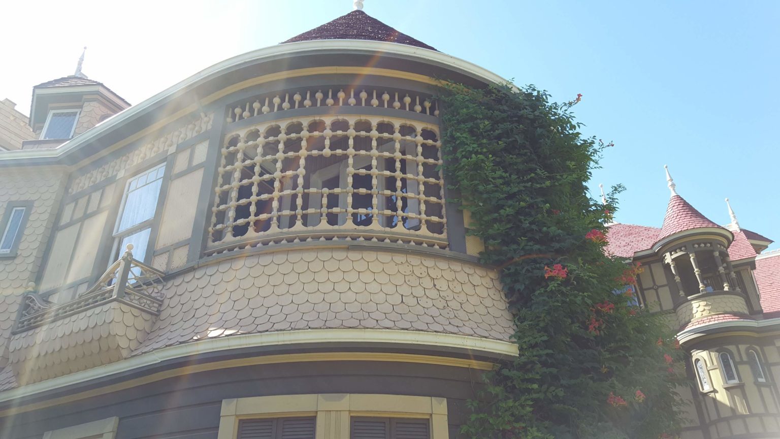 Winchester Mystery House history and ghost tour review