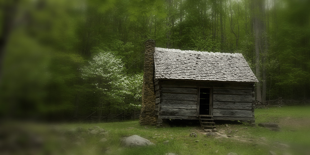 Cabin still standing on the Roaring Fork Motor Nature Trail